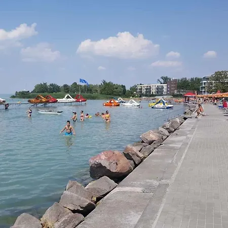 In - Balaton 40758 Tatil Evi Siofok